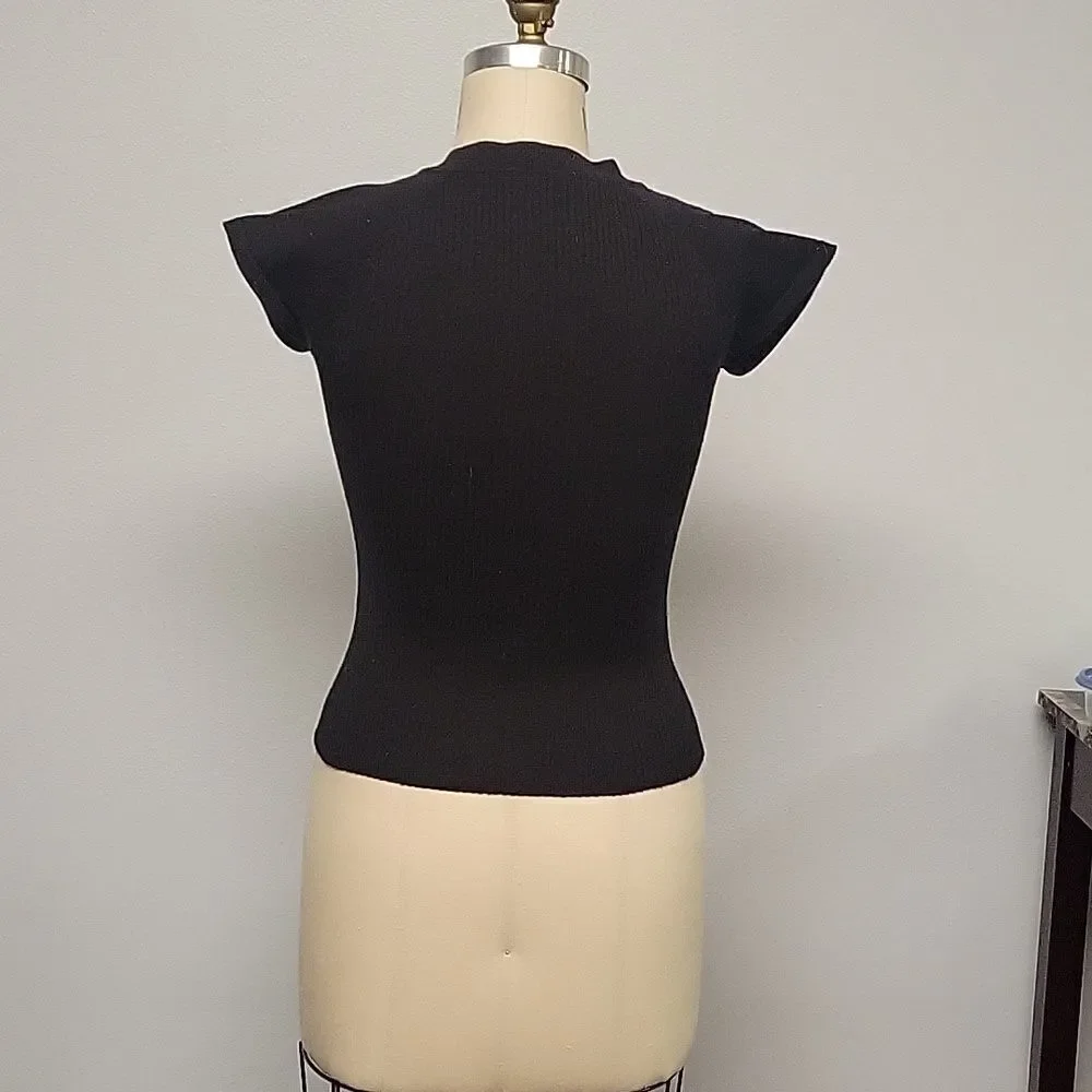 Belldini bk sweater W/gold circle rhinestone Vneck, size M - Picture 2 of 6